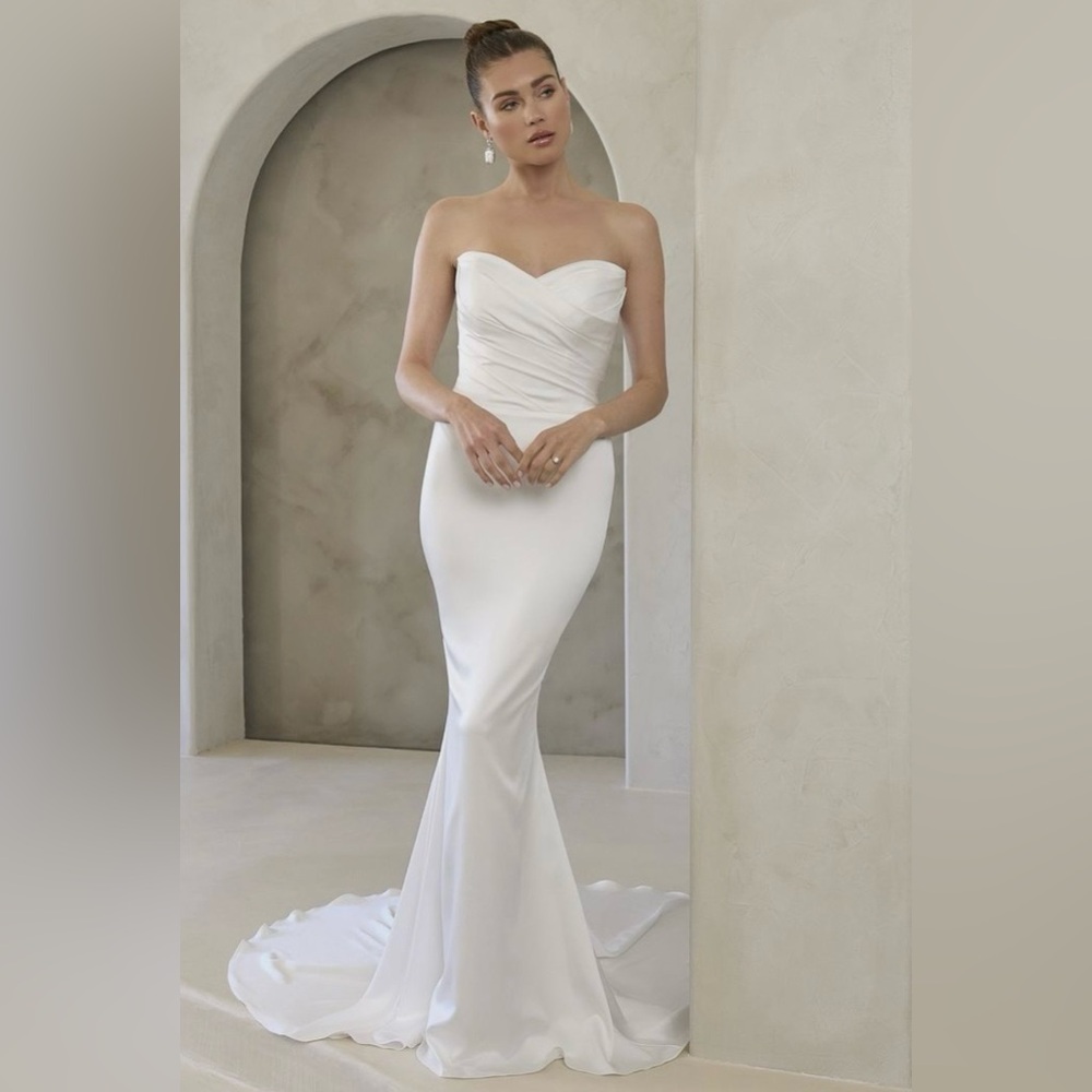 Casablanca Bridal Wedding Dress style LE160 Archer